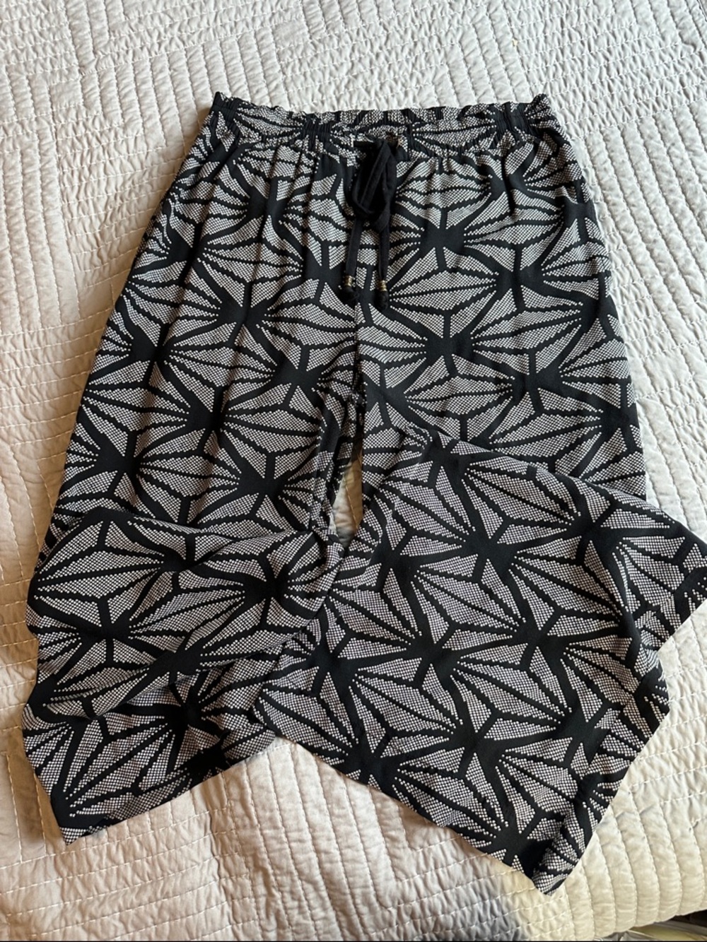 Hei Hei Black & White Geometric Pants Sz M